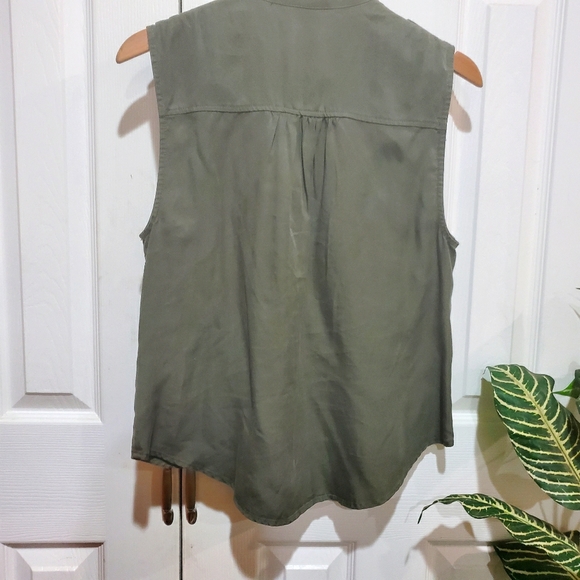 Mossimo Top - Picture 5 of 8